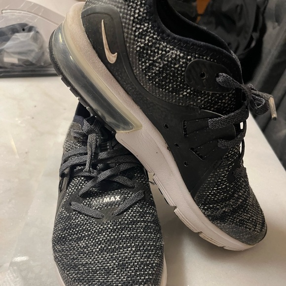 Air max - Picture 2 of 4